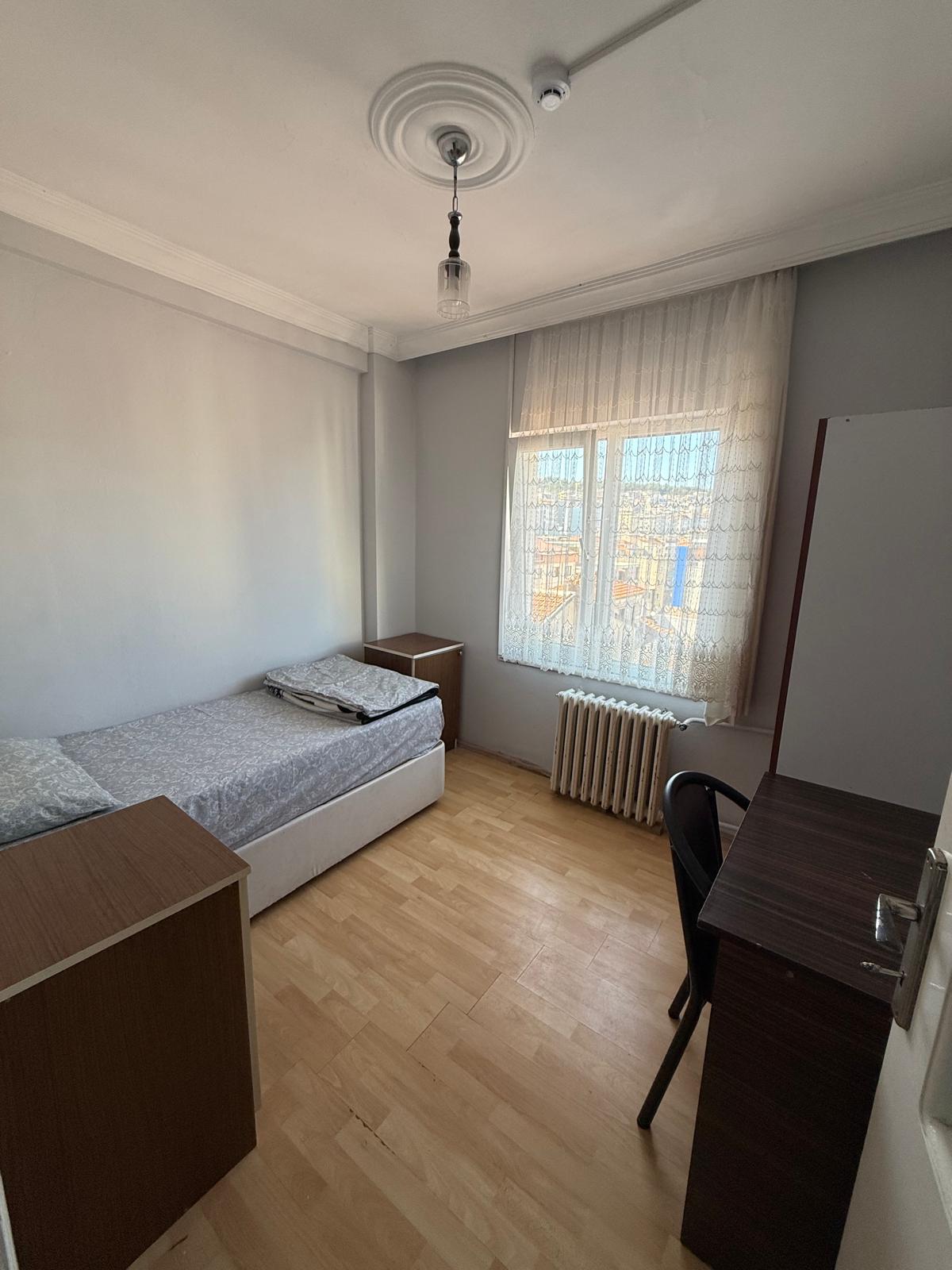 3.kat 305 numaralı 1 kişilik oda